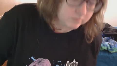 runny_eggs online show from May 14, 2:04 pm