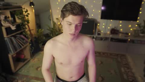 rusbradpitt online show from March 2, 4:57 pm