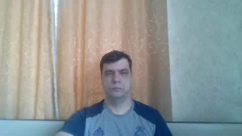 Snapshot of rusqadisx chatting on February 18, 7:32 am rusqadisx online show from February 18, 7:32 am