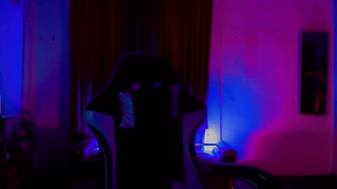 russ_skyxx online show from February 8, 12:28 pm