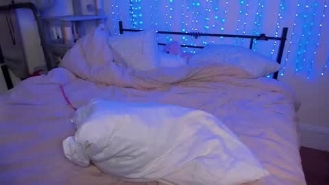 Alex online show from March 8, 2:21 pm