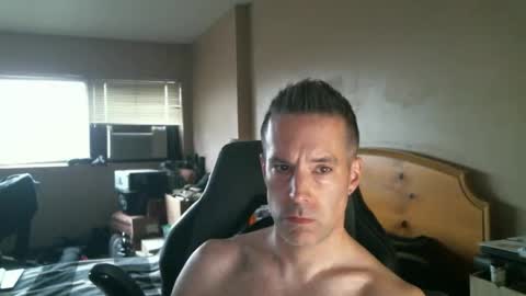 rustic_cuse_777 online show from October 20, 8:36 pm