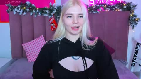 ruthbryant online show from December 16, 1:57 am