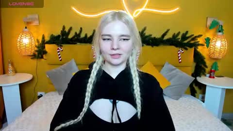 ruthbryant online show from December 20, 12:50 am