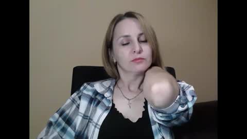 Snapshot of ruthpark chatting on October 13, 5:37 pm Ruth online show from October 13, 5:37 pm