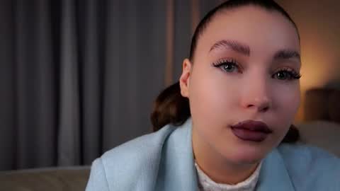 Emma online show from October 4, 1:20 pm