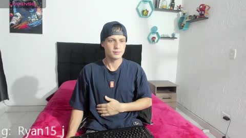Snapshot of ryan15_ chatting on February 18, 11:11 am Ryan 15 online show from February 18, 11:11 am