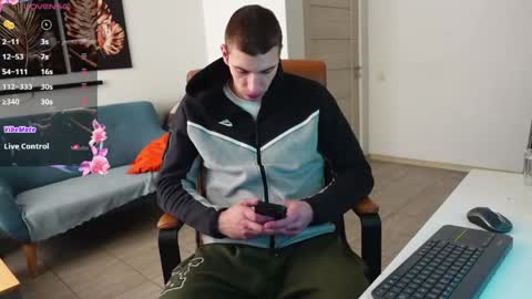 RYAN DOZER online show from April 11, 5:45 am