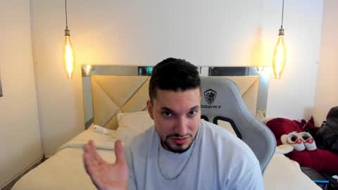 Ryan online show from April 1, 2:45 am