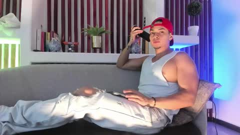 Ryan online show from September 25, 3:02 am