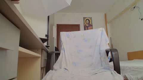 Ryanstone  online show from April 1, 1:41 pm