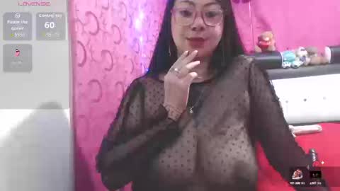 saalomee 1 online show from September 19, 11:08 pm