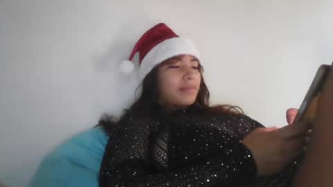 Jeane online show from December 6, 9:40 pm