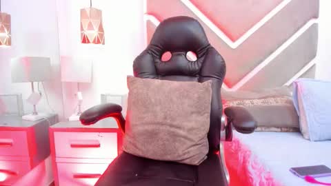 SabrinnaBrownn online show from October 11, 5:45 am