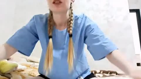 Sabrina online show from April 9, 5:40 pm