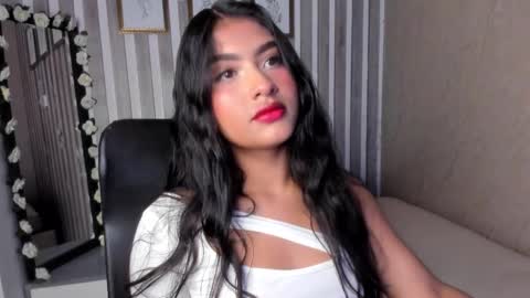 mariana  online show from March 11, 9:37 pm