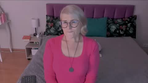 Sabrina MacMarren online show from March 6, 8:59 pm