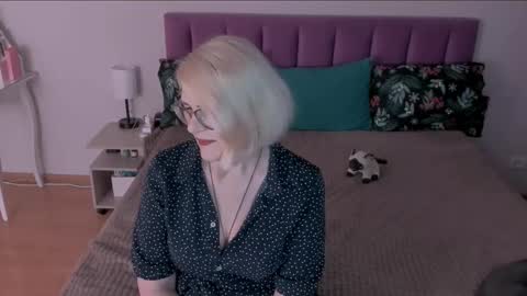 Sabrina MacMarren online show from March 2, 7:23 pm