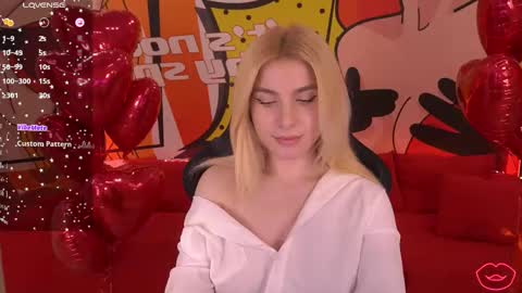 Snapshot of sabrinamuse chatting on February 15, 2:47 am Sabrina online show from February 15, 2:47 am