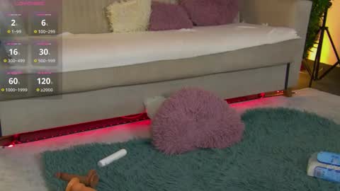 Sabrina online show from April 11, 7:45 am