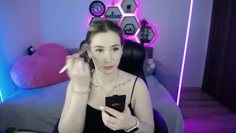 Sabrina Violet online show from February 4, 9:24 am