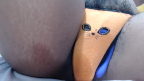 Snapshot of sacha_macgregor1 chatting on November 1, 6:01 am SACHA MACGREGOR1 online show from November 1, 6:01 am