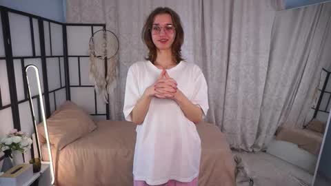 Sacha online show from October 6, 1:18 pm