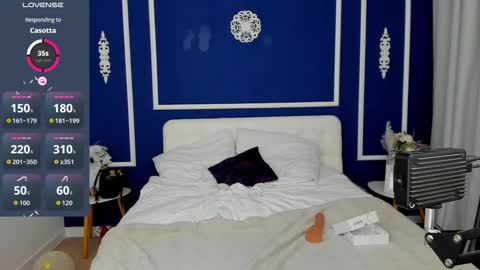 Adel online show from October 27, 1:33 pm