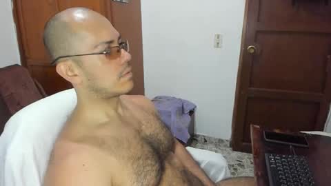 saintedy01 online show from November 20, 1:32 pm