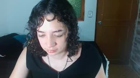 crisma online show from September 17, 3:54 am