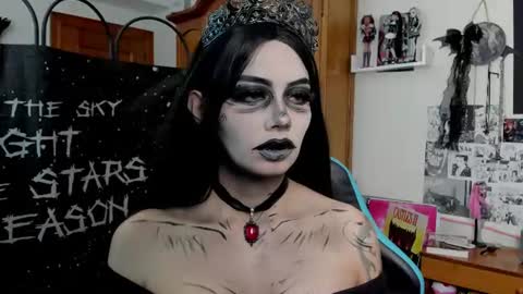    online show from June 23, 8:55 am
