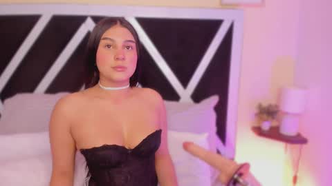 Salem online show from November 4, 11:44 am