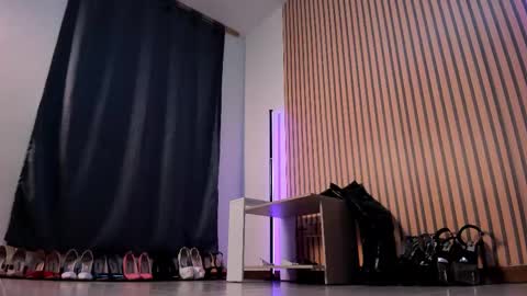 Sali G  online show from March 3, 11:00 am