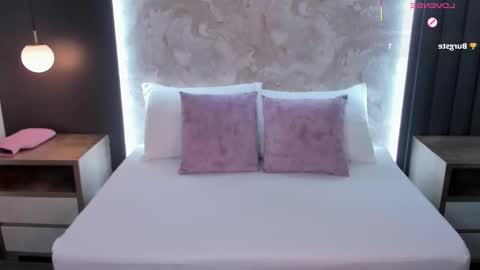 S A L I H A online show from October 31, 3:07 am