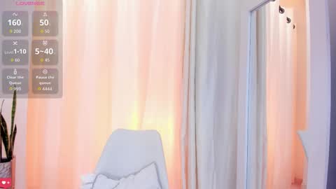 Silvia online show from October 1, 1:32 pm