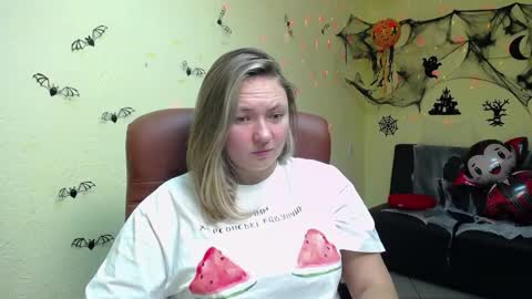 Sally online show from November 3, 6:53 pm