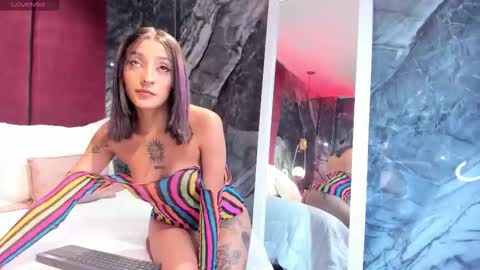 S A L O M E   online show from February 4, 1:15 pm