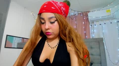 salome online show from February 15, 8:01 pm