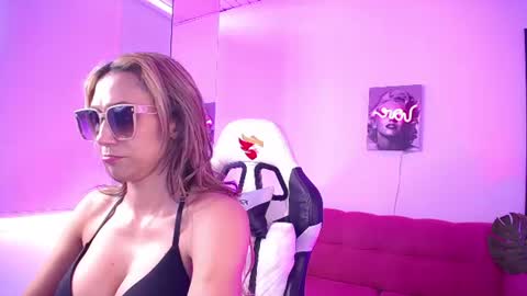salome_drasin online show from July 17, 9:06 pm