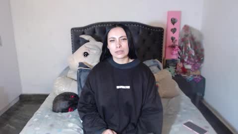 yenny online show from February 4, 6:50 am