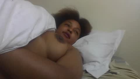 Snapshot of salty_surprise_ chatting on February 20, 8:36 pm salty_surprise_ online show from February 20, 8:36 pm