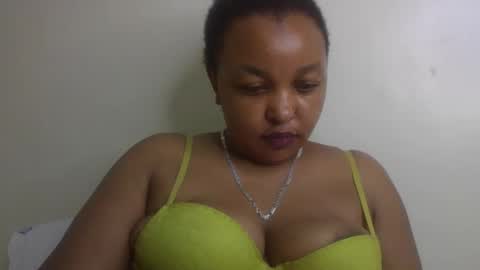 Snapshot of salty_surprise_ chatting on March 4, 10:38 pm salty_surprise_ online show from March 4, 10:38 pm