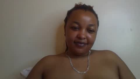 Snapshot of salty_surprise_ chatting on January 11, 4:48 am salty_surprise_ online show from January 11, 4:48 am
