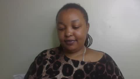 Snapshot of salty_surprise_ chatting on February 17, 9:32 pm salty_surprise_ online show from February 17, 9:32 pm