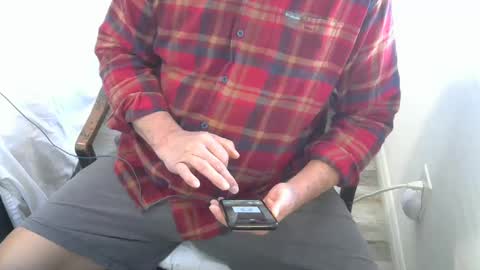 Snapshot of saltydogg chatting on December 16, 4:27 pm Saltyy online show from December 16, 4:27 pm