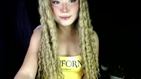 anasthasia online show from November 3, 4:02 am