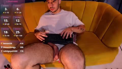 Snapshot of salvatore_costa chatting on February 3, 10:00 pm Salvatore online show from February 3, 10:00 pm