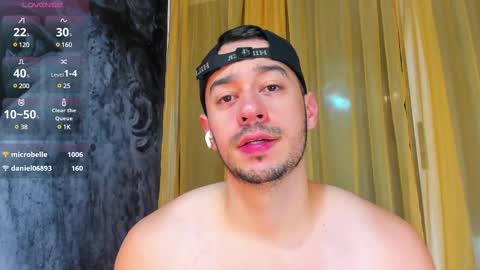 Snapshot of salvatore_costa chatting on March 8, 12:11 am Salvatore online show from March 8, 12:11 am