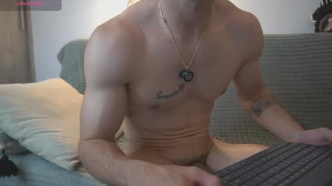 Esteban online show from October 8, 12:07 am