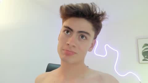 Sam Clark online show from November 3, 3:40 am